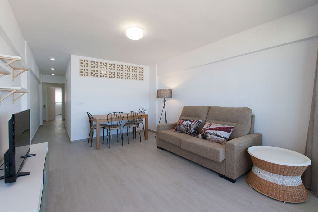 Beach apartment renovation at El Perelló, Valencia | David Esteve